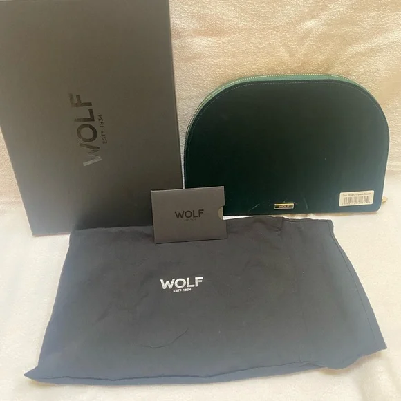 Wolf Zoe Embroidered Floral Velvet Travel Jewelry Case - Picture 5 of 8